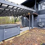 Villa Laensihuippu *