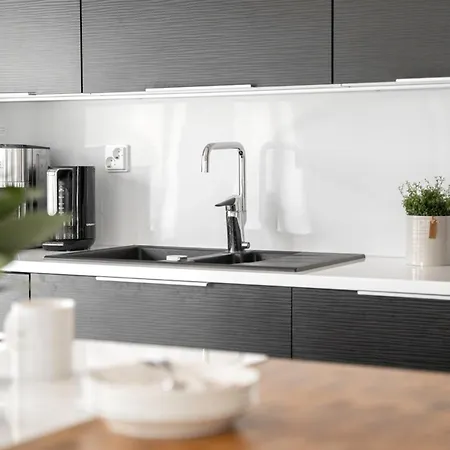 Laensihuippu Willa *